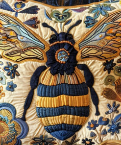 golden bee quilted pillow case ncu0nt948 t497x.png